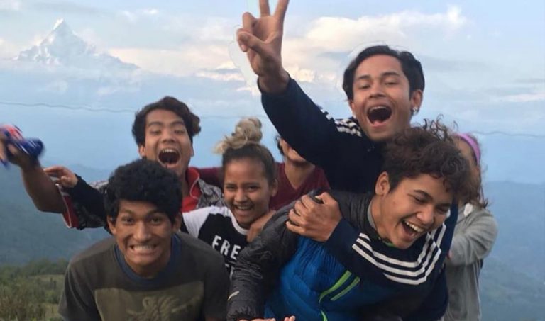 Fonk naar Flame: Nepalese jongeren